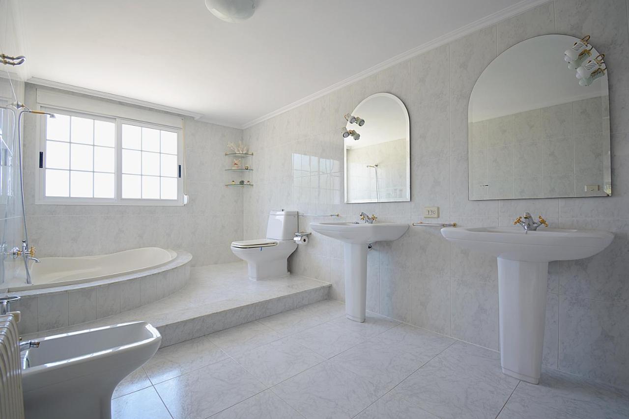 Casa con jardín en Vilanova de Arousa Pontevedra Exterior foto